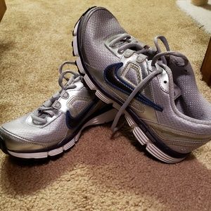 Womens Nike shoes